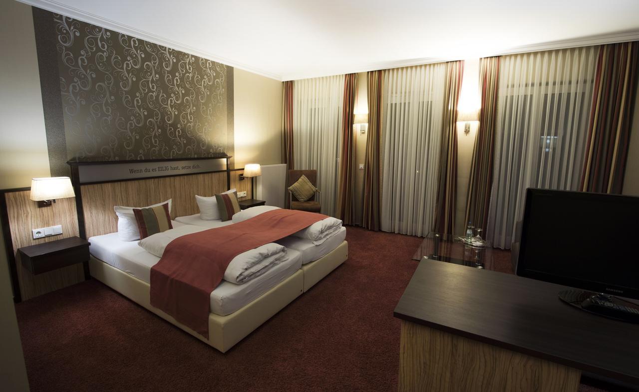 M13 Hotel Riol エクステリア 写真