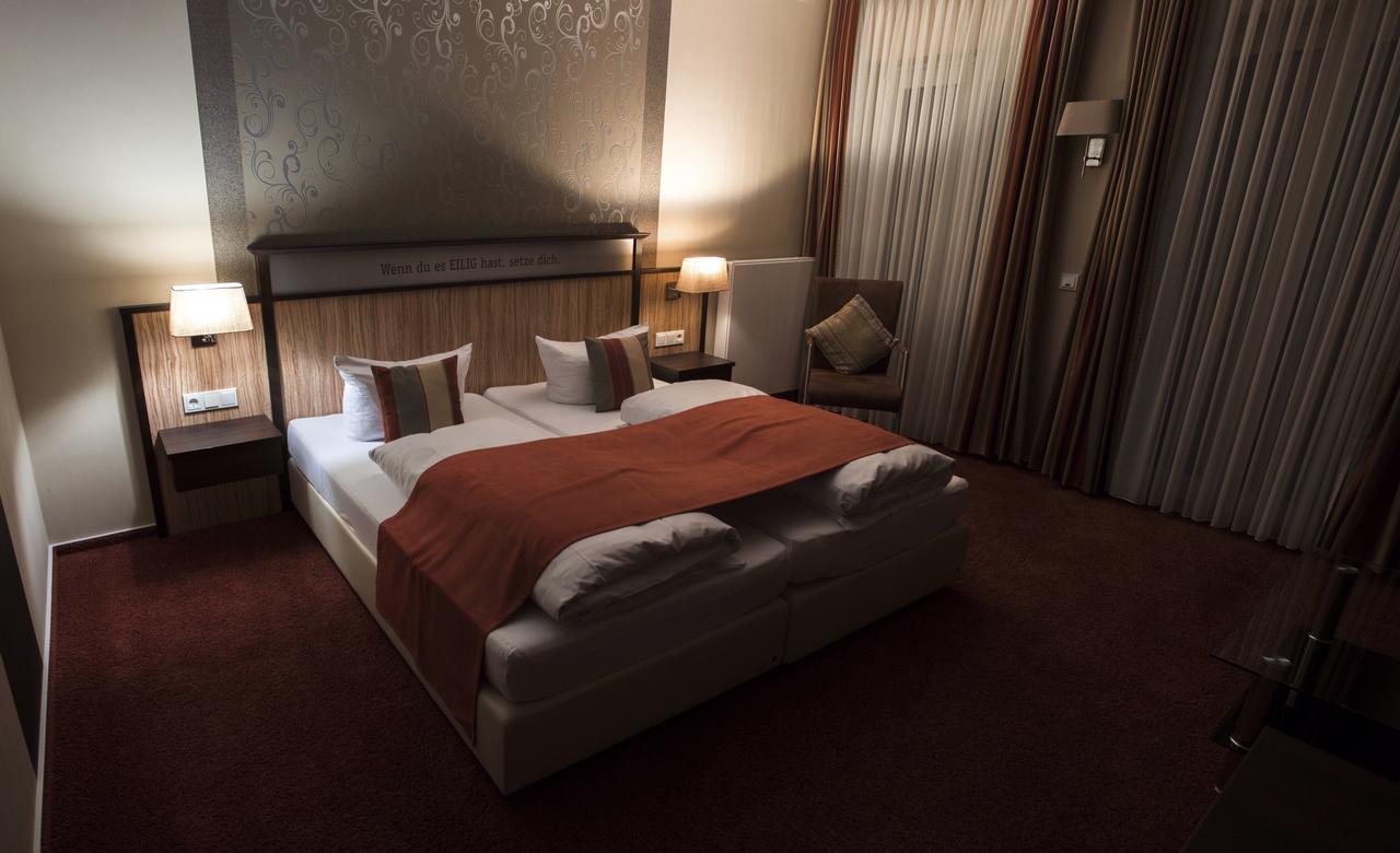 M13 Hotel Riol エクステリア 写真