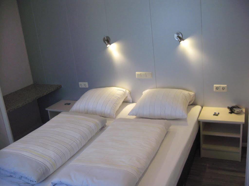 M13 Hotel Riol エクステリア 写真